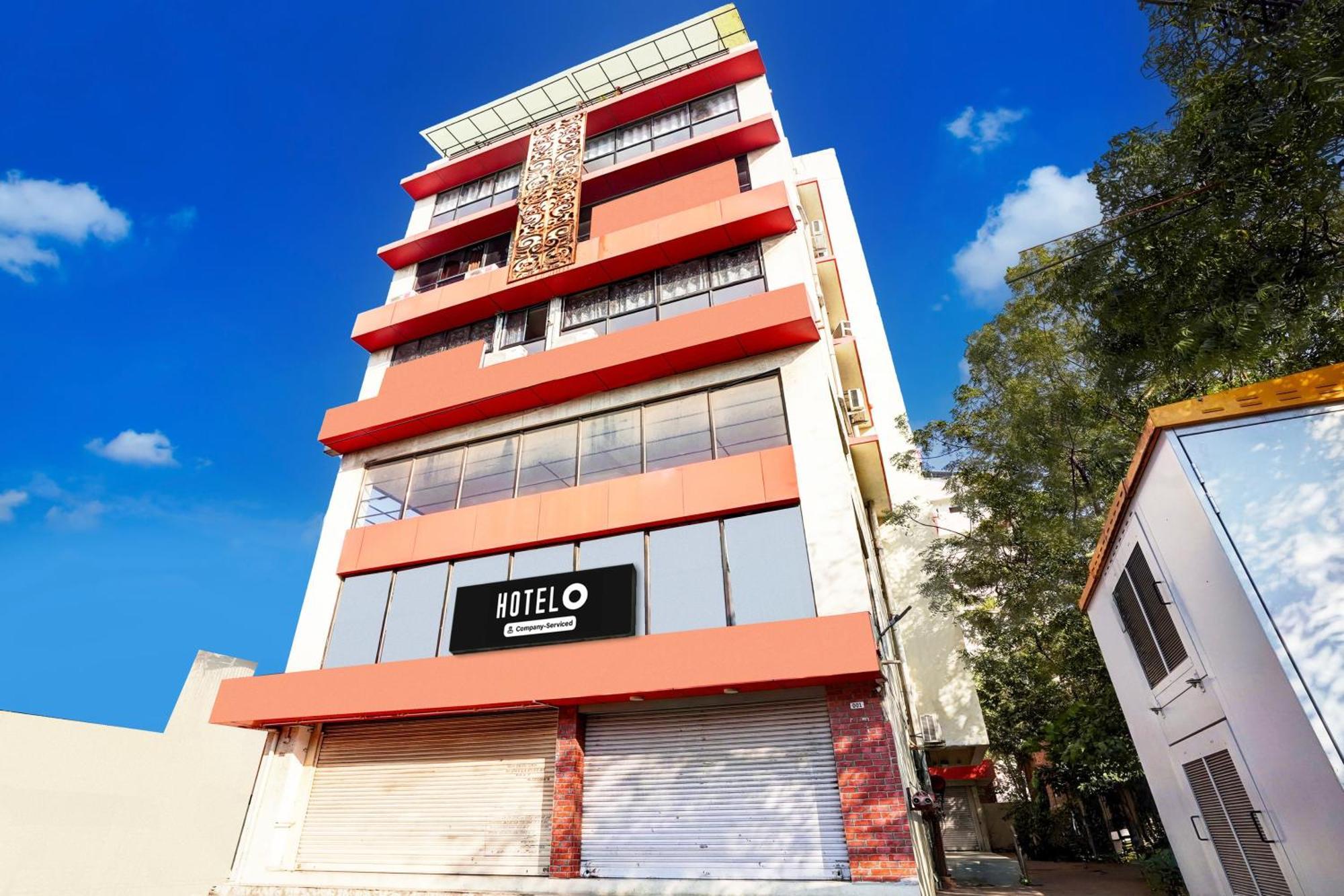 Super Hotel O Geeta Mandir Formerly Hotel Green Park Ahmedabad Exterior foto