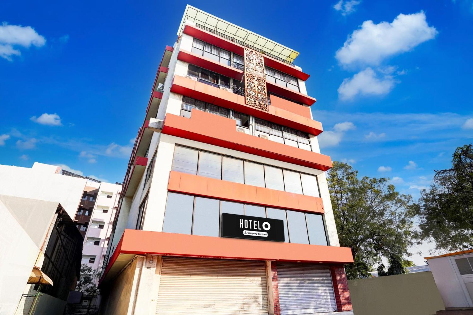 Super Hotel O Geeta Mandir Formerly Hotel Green Park Ahmedabad Exterior foto